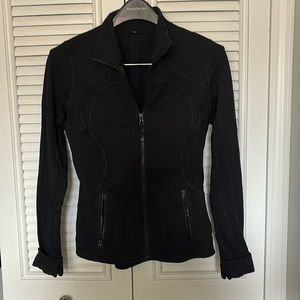 Lululemon women’s size 6 zip up jacket